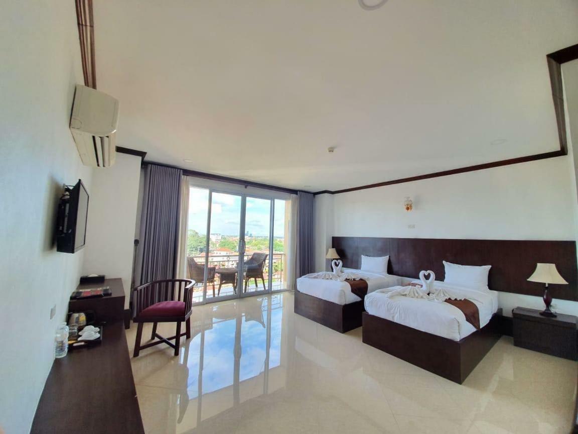 Continental Plaza Vientiane Hotel Ban Nongdouang Buitenkant foto